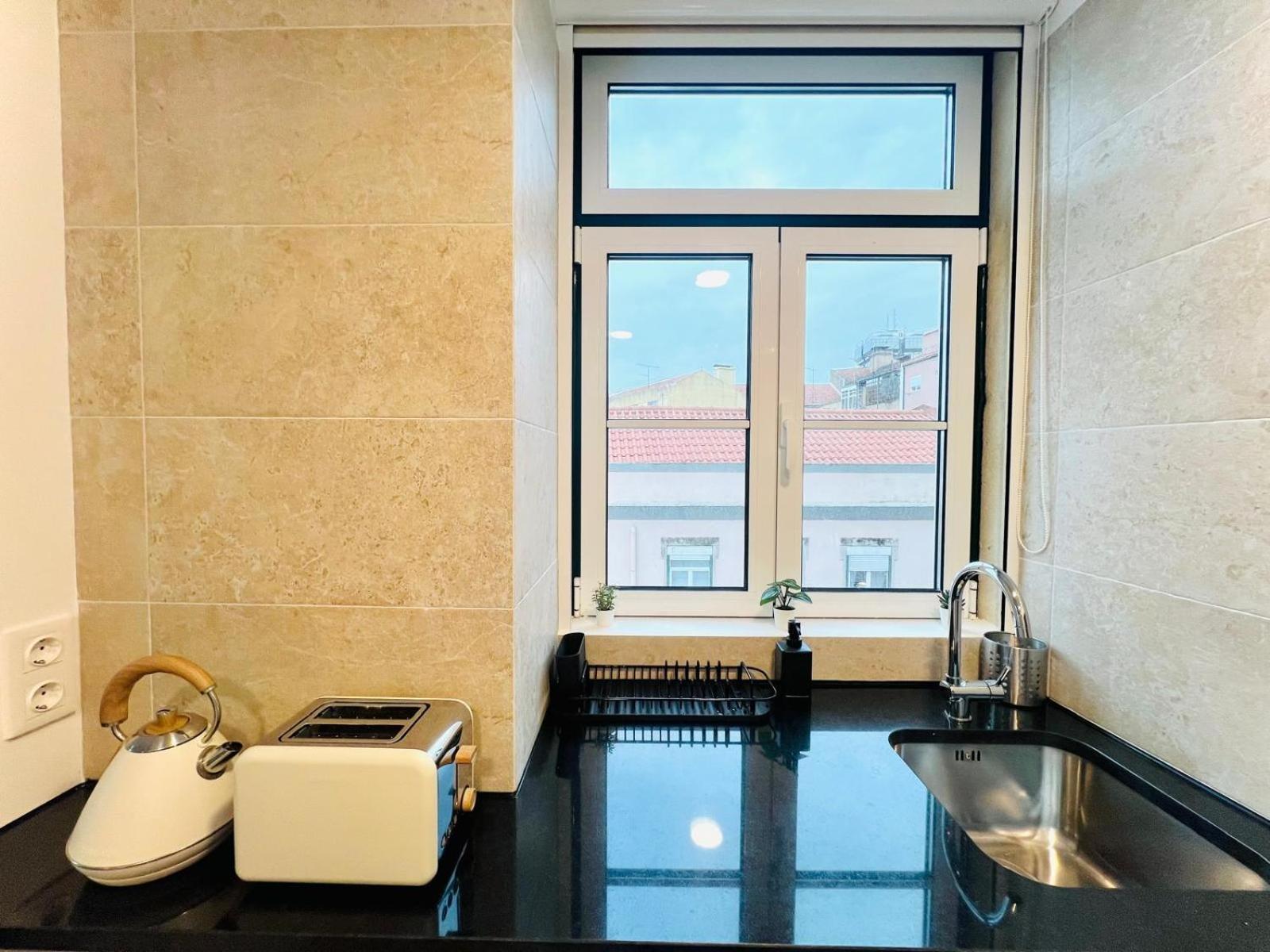 Lisbon Pink House II Beautiful 2 Bedroom Flat In City Center Esterno foto