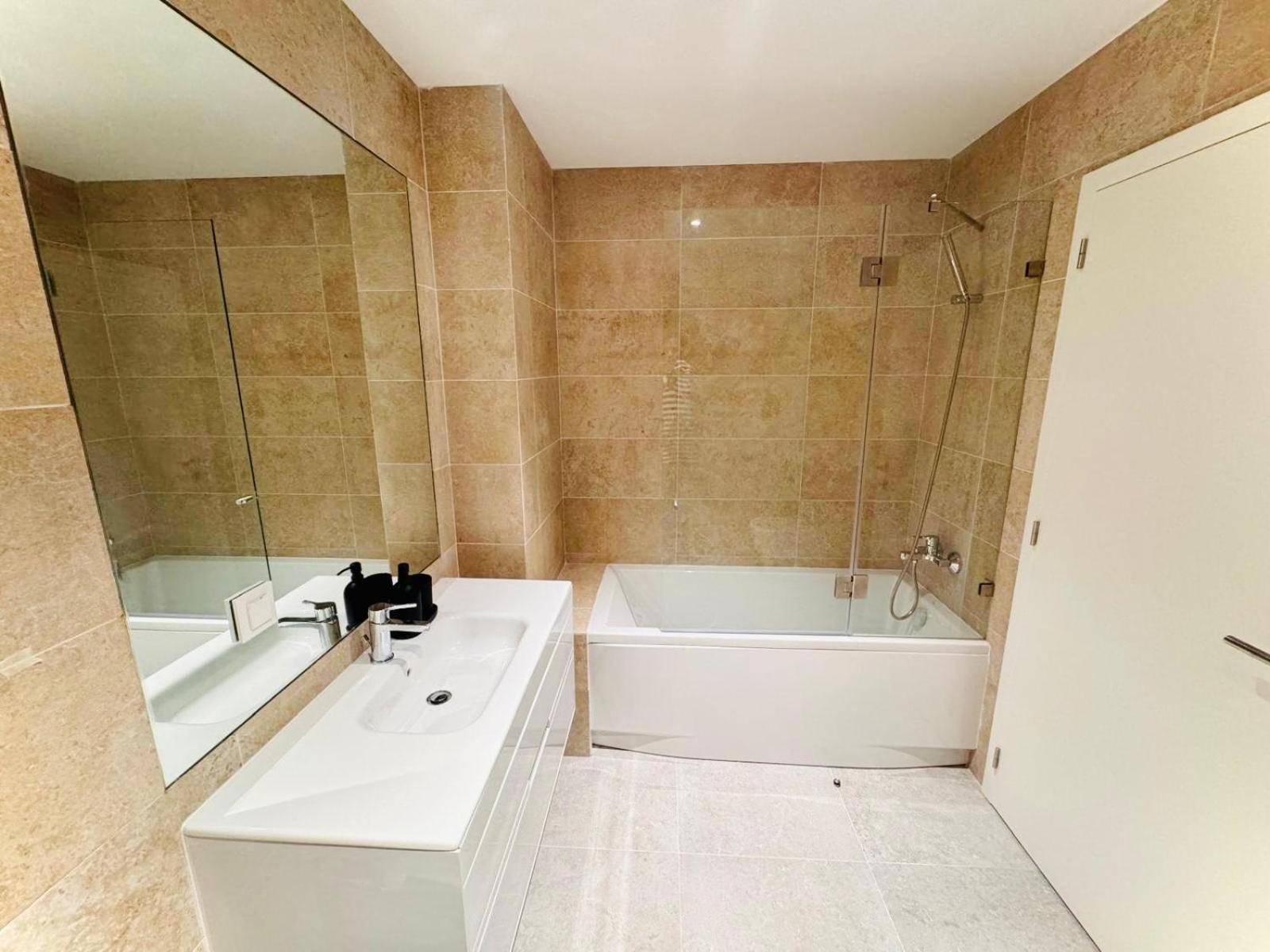 Lisbon Pink House II Beautiful 2 Bedroom Flat In City Center Esterno foto