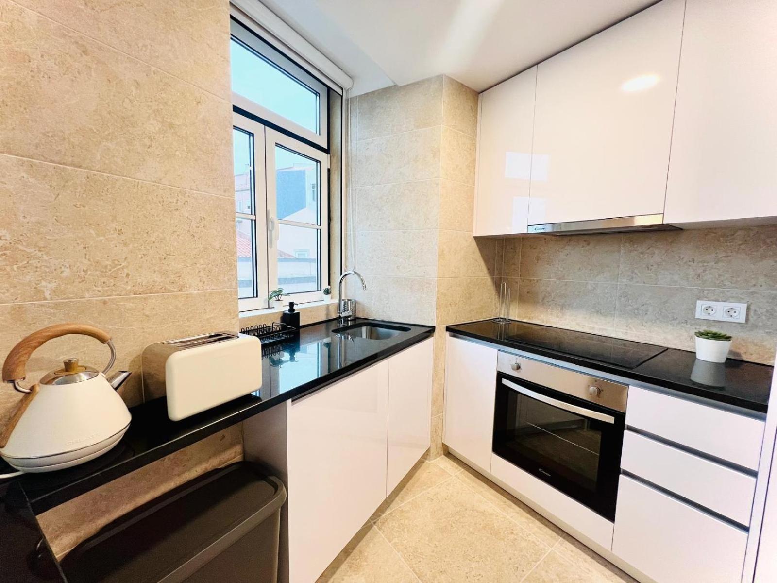 Lisbon Pink House II Beautiful 2 Bedroom Flat In City Center Esterno foto