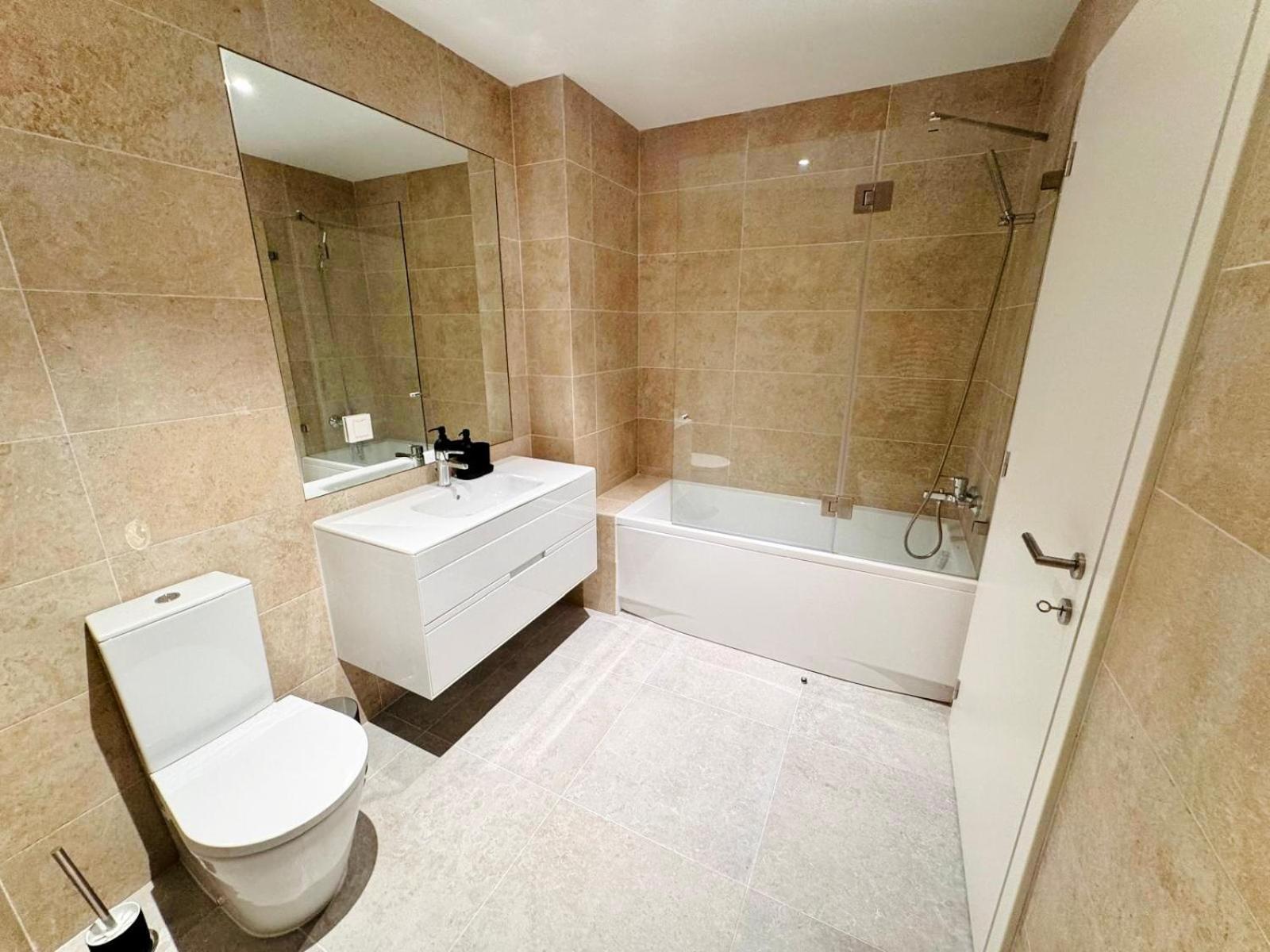 Lisbon Pink House II Beautiful 2 Bedroom Flat In City Center Esterno foto